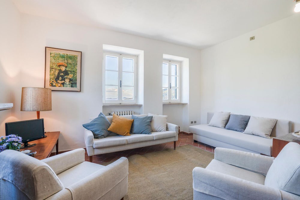 Photo of Livingroom in Marciana