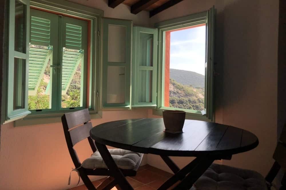 Photo of Kitchen in Patresi