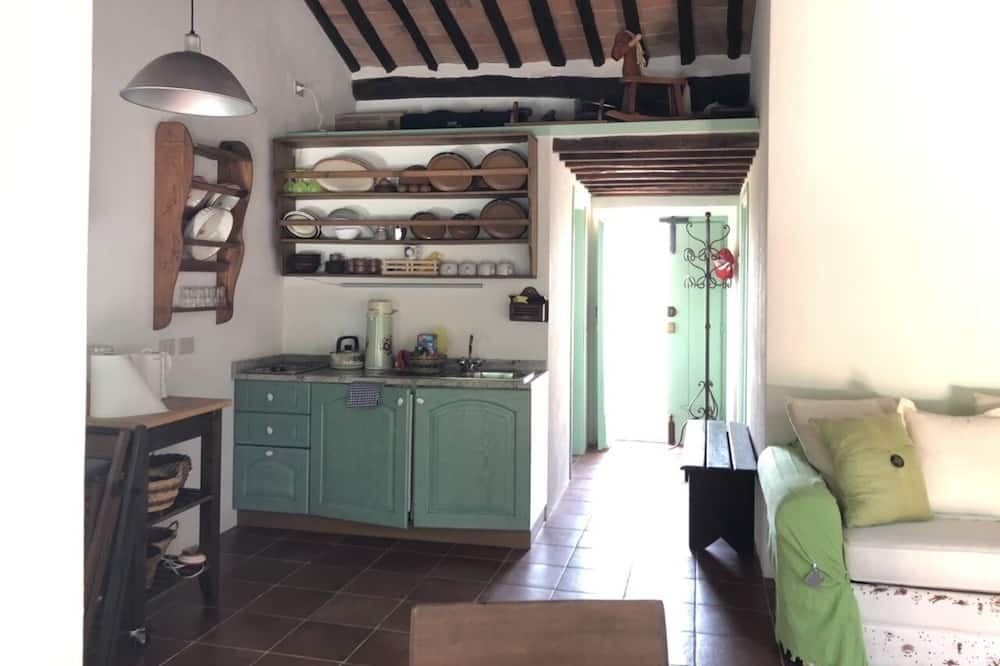 Photo of Kitchen in Patresi