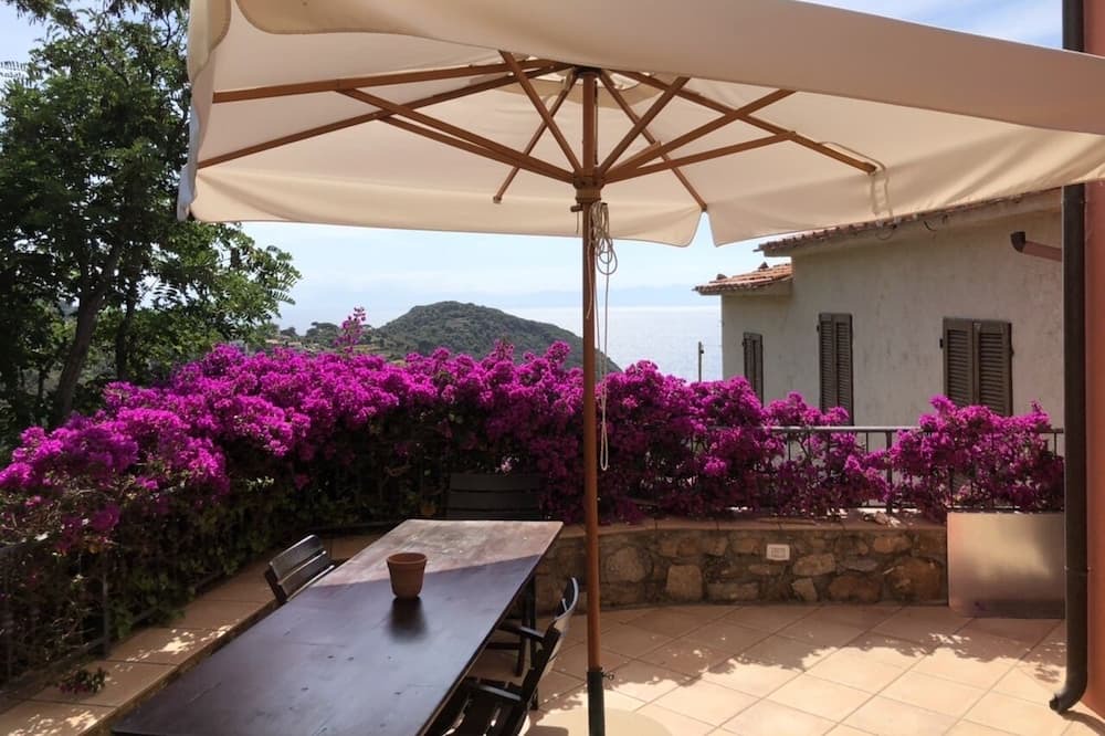 Photo of Patio Balcony in Patresi