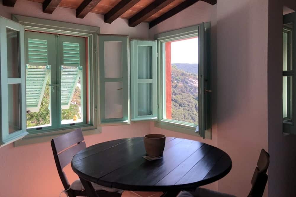 Photo of Kitchen in Patresi