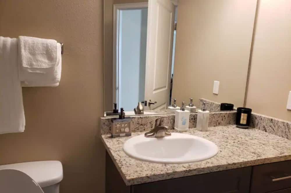 Photo of Bathroom in Ocoee