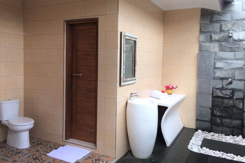 Photo of Bathroom in Banjartegehe