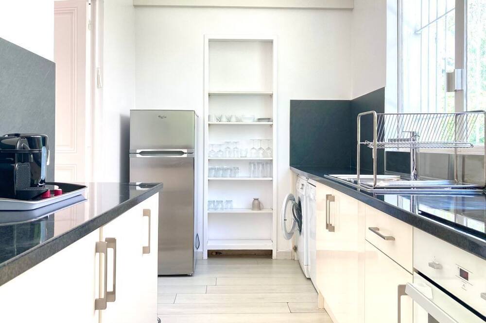 Photo of Kitchen in Prado - Republique