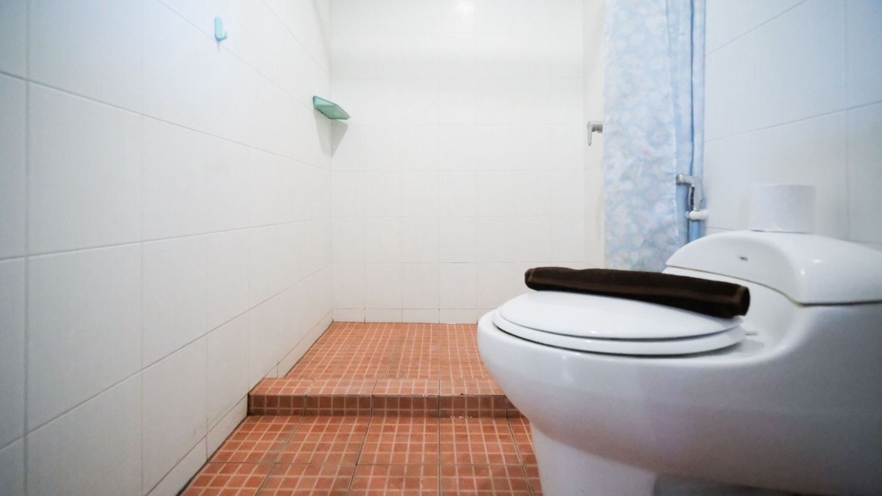 Photo of Bathroom in Siwalankerto