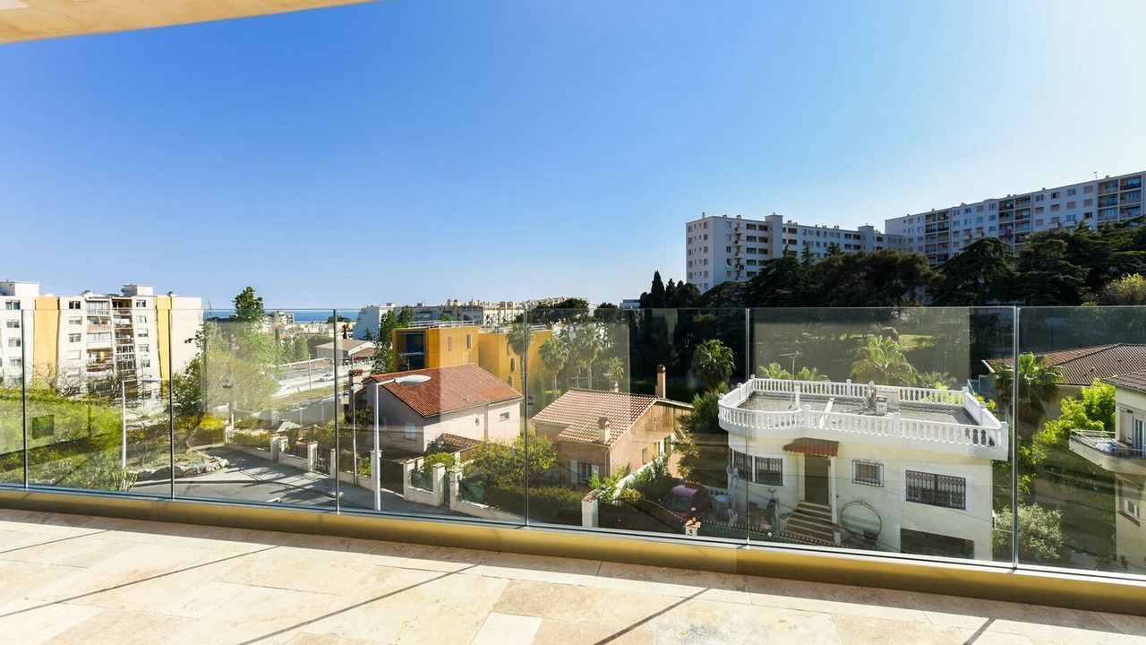 Photo of Outdoor in La Californie