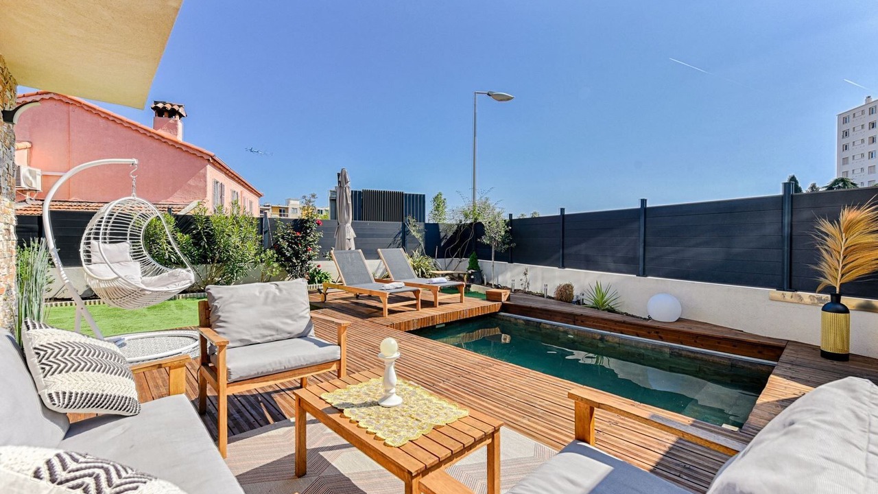 Photo of Outdoor in La Californie