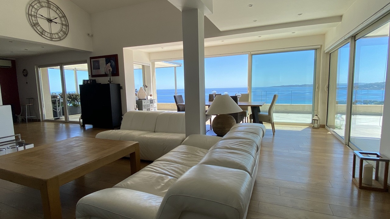 Photo of Livingroom in Plage de la Garonnette