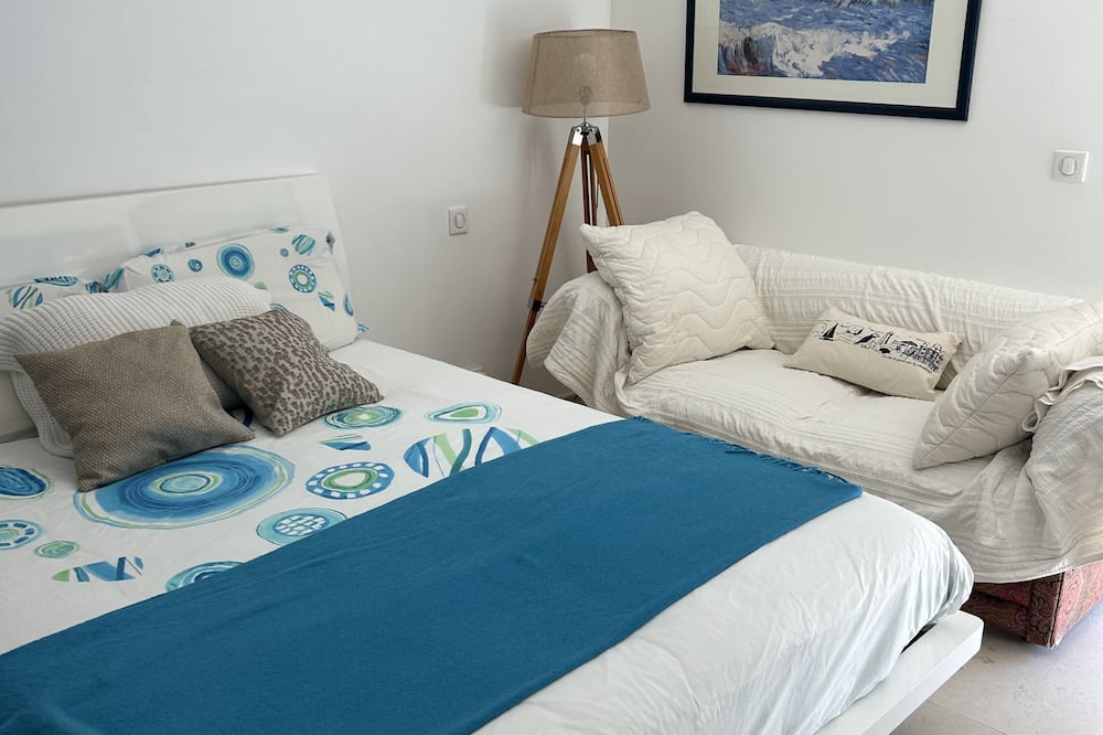 Photo of Bedroom in Saint Antoine