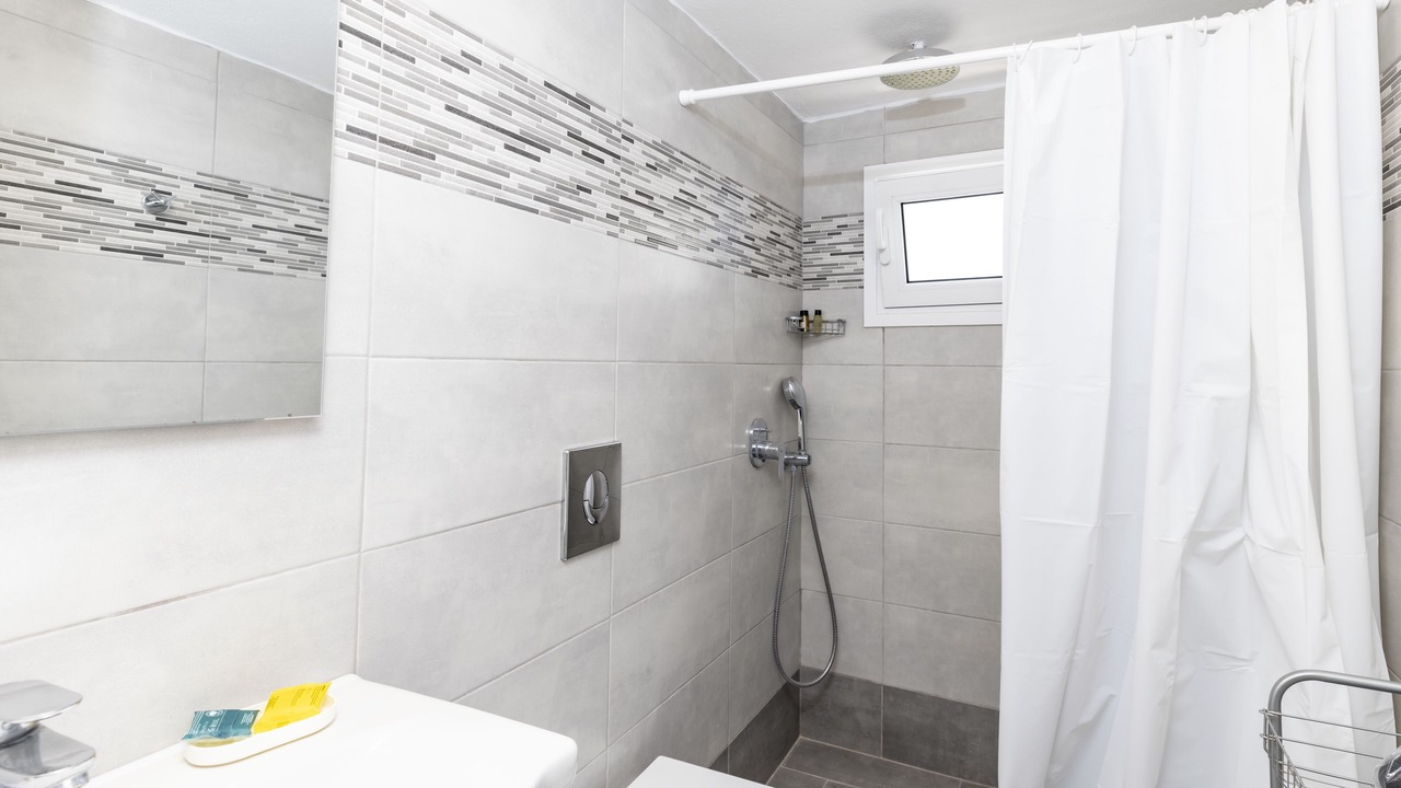 Photo of Bathroom in Exo Gialos