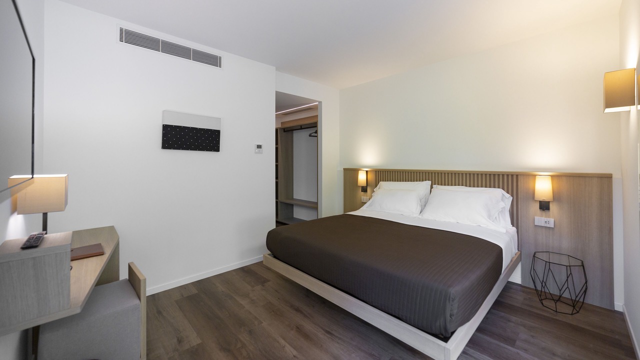 Photo of Bedroom in Como