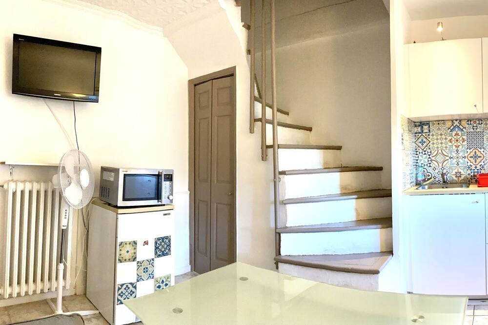 Photo of Kitchen in Gairaut