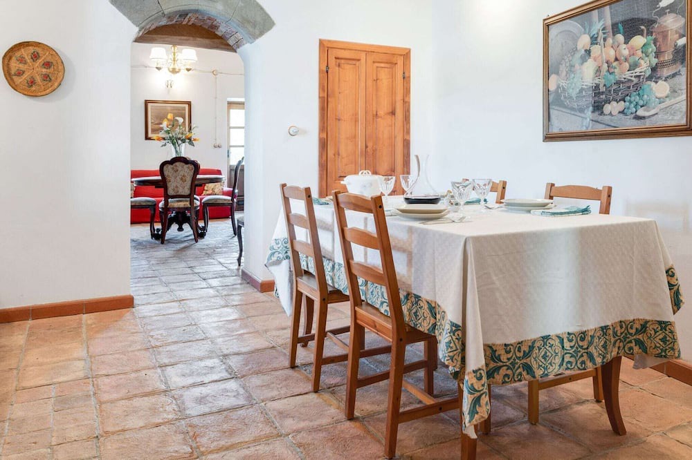 Photo of Livingroom in Argigliano