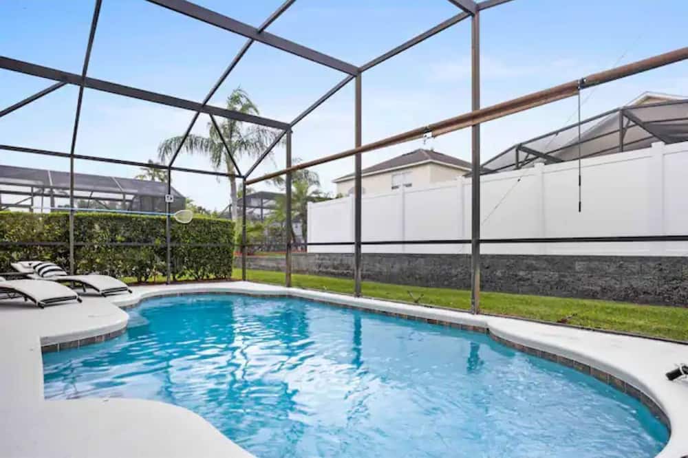 Photo of Outdoor in Lake Berkley
