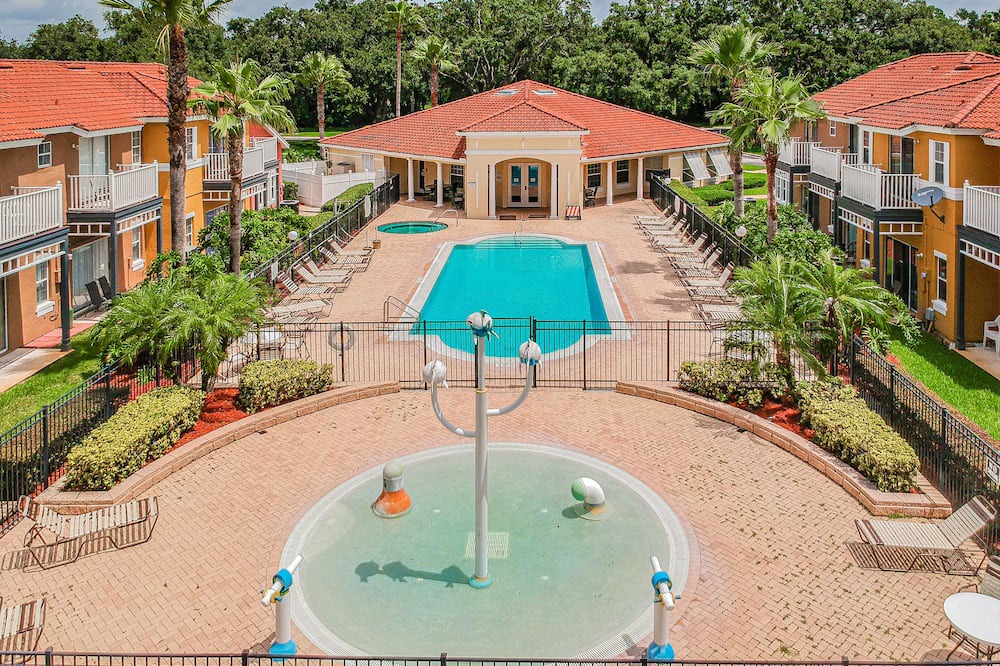Photo of Outdoor in Lake Berkley