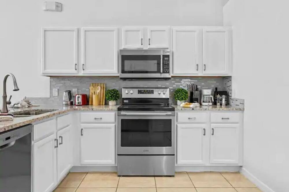 Photo of Kitchen in Lake Berkley