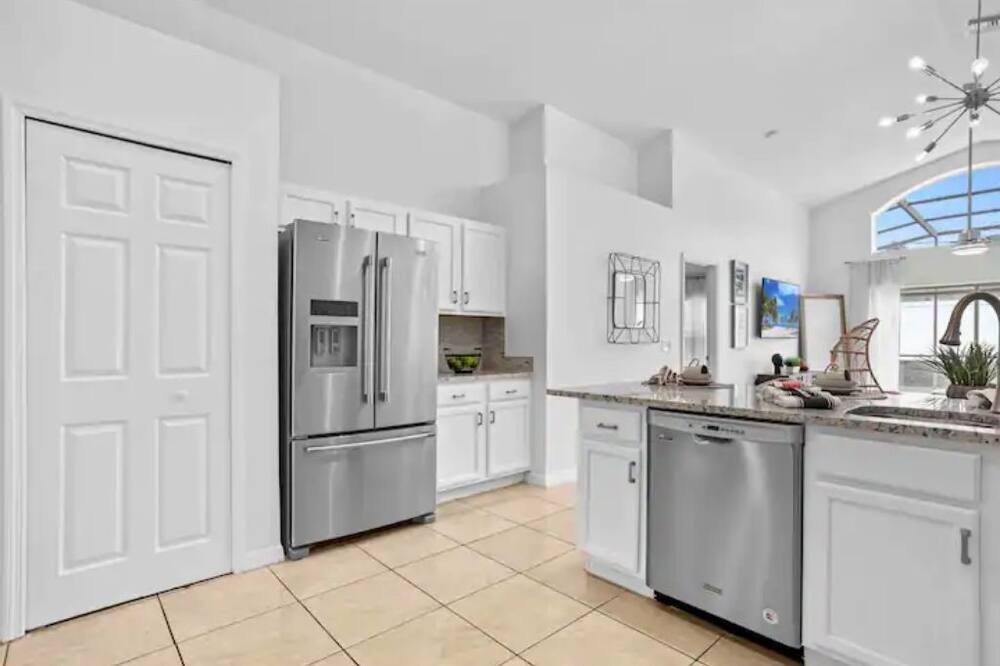 Photo of Kitchen in Lake Berkley