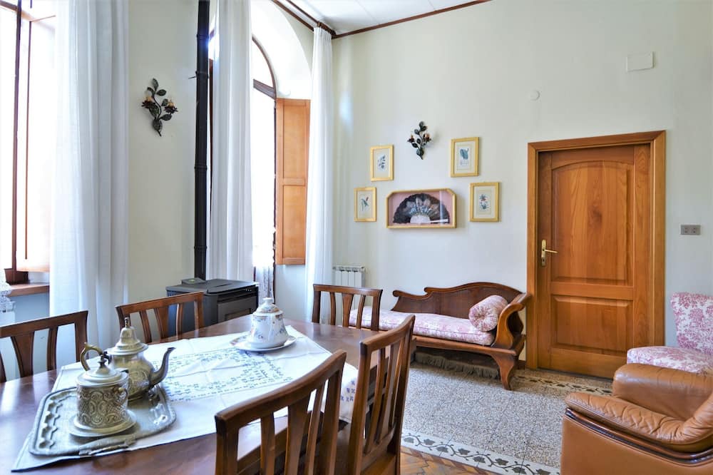 Photo of Livingroom in Fivizzano