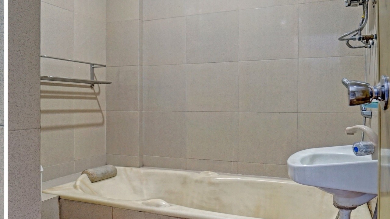 Photo of Bathroom in Batu