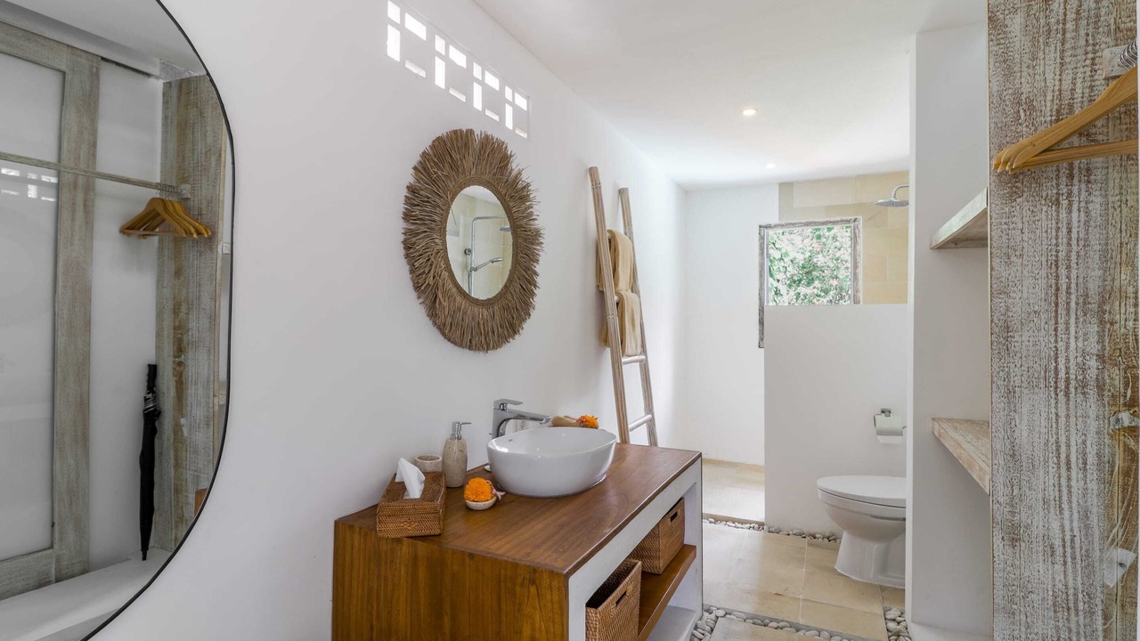 Photo of Bathroom in Cemagi
