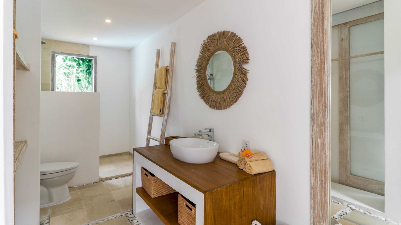 Photo of Bathroom in Cemagi