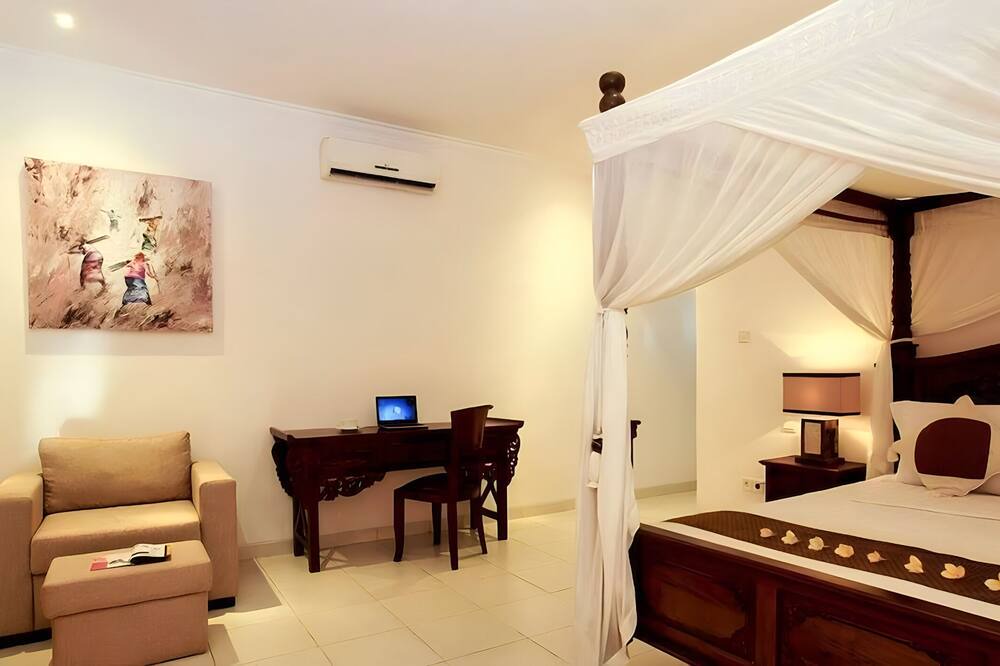 Photo of Bedroom in Sunset Road