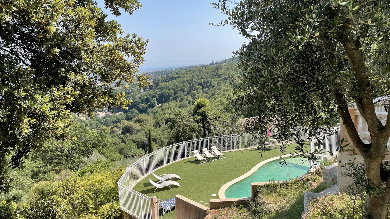 Photo of Outdoor in Gattieres