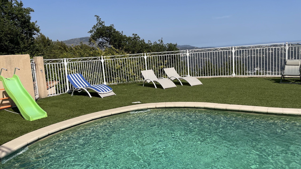 Photo of Outdoor in Gattieres