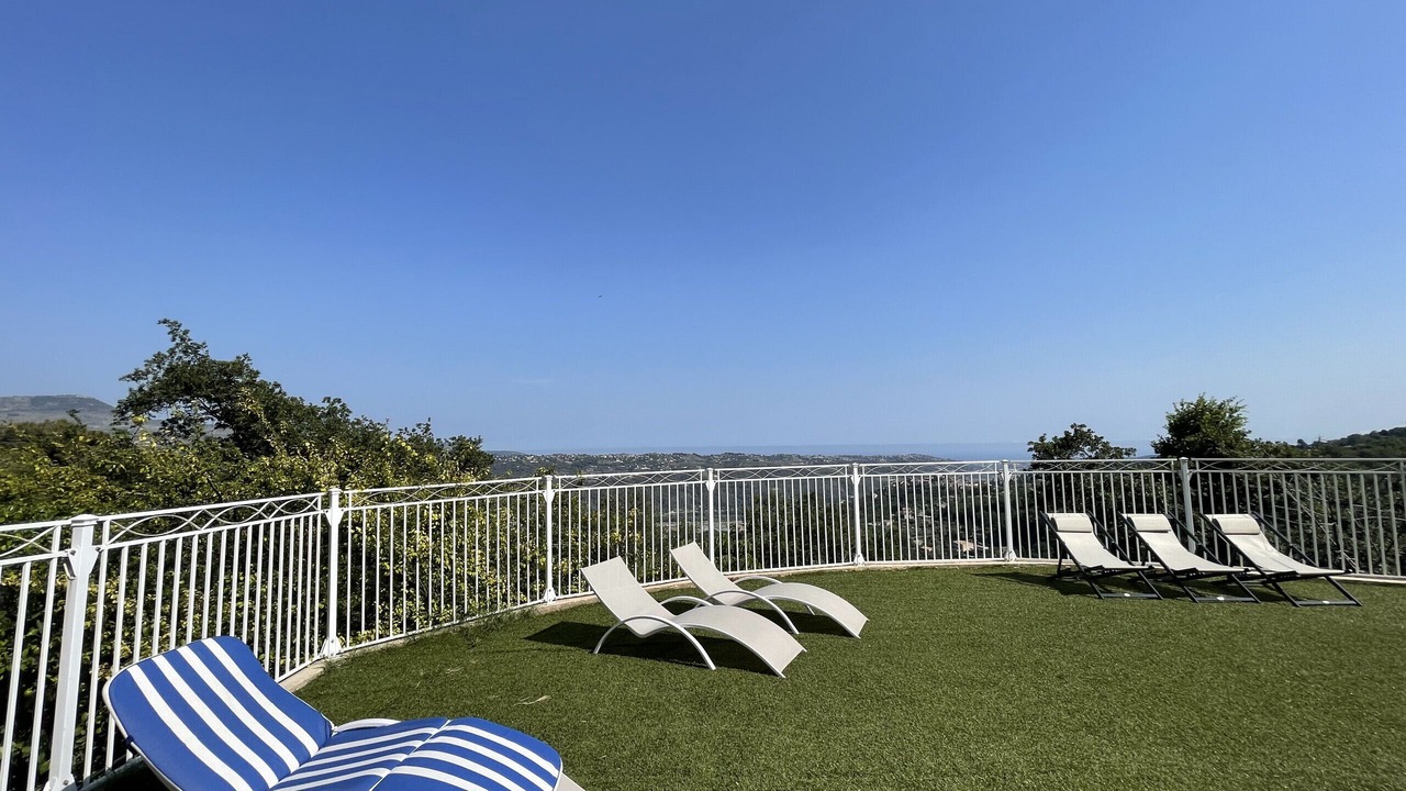 Photo of Outdoor in Gattieres