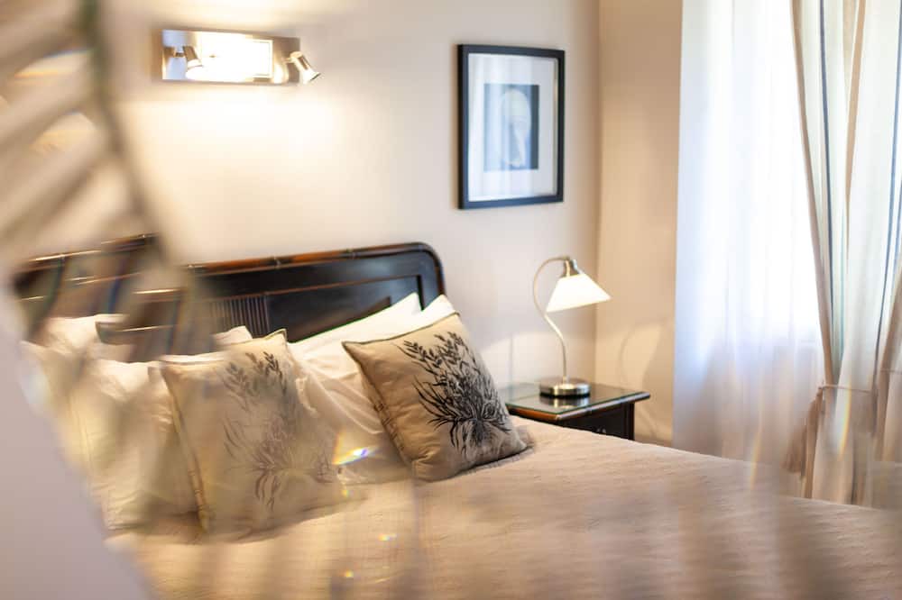 Photo of Bedroom in Antibes Old Town