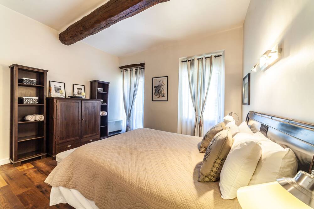 Photo of Bedroom in Antibes Old Town