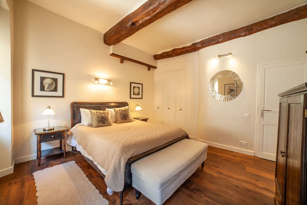 Photo of Bedroom in Antibes Old Town