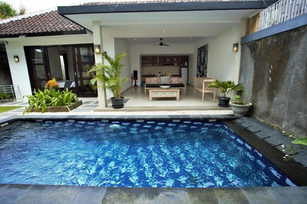 Photo of Outdoor in Sunset Road