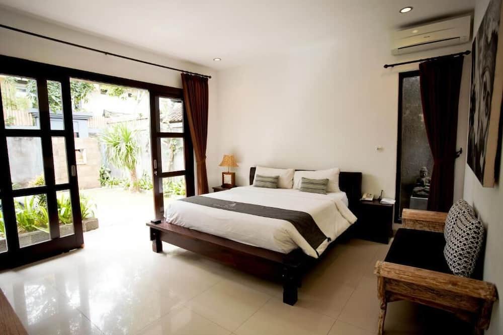 Photo of Bedroom in Sunset Road