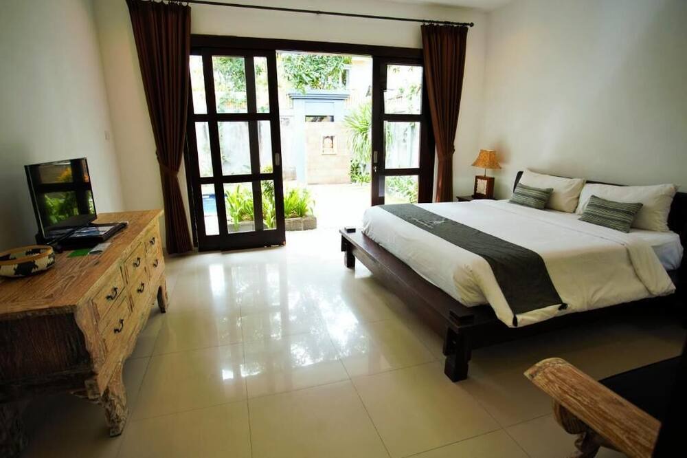 Photo of Bedroom in Sunset Road