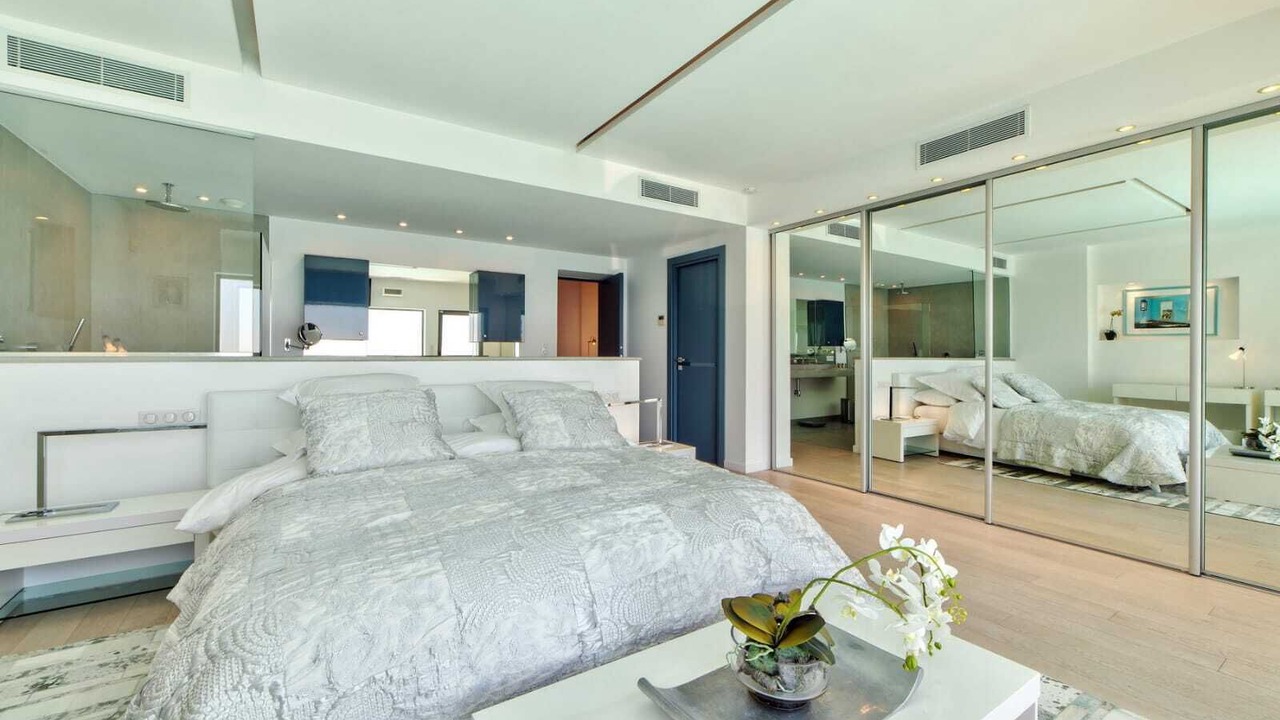 Photo of Bedroom in Villefranche-sur-Mer