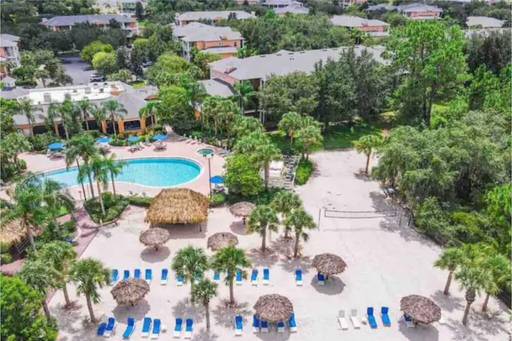 Photo of Outdoor in Hillcrest Estates