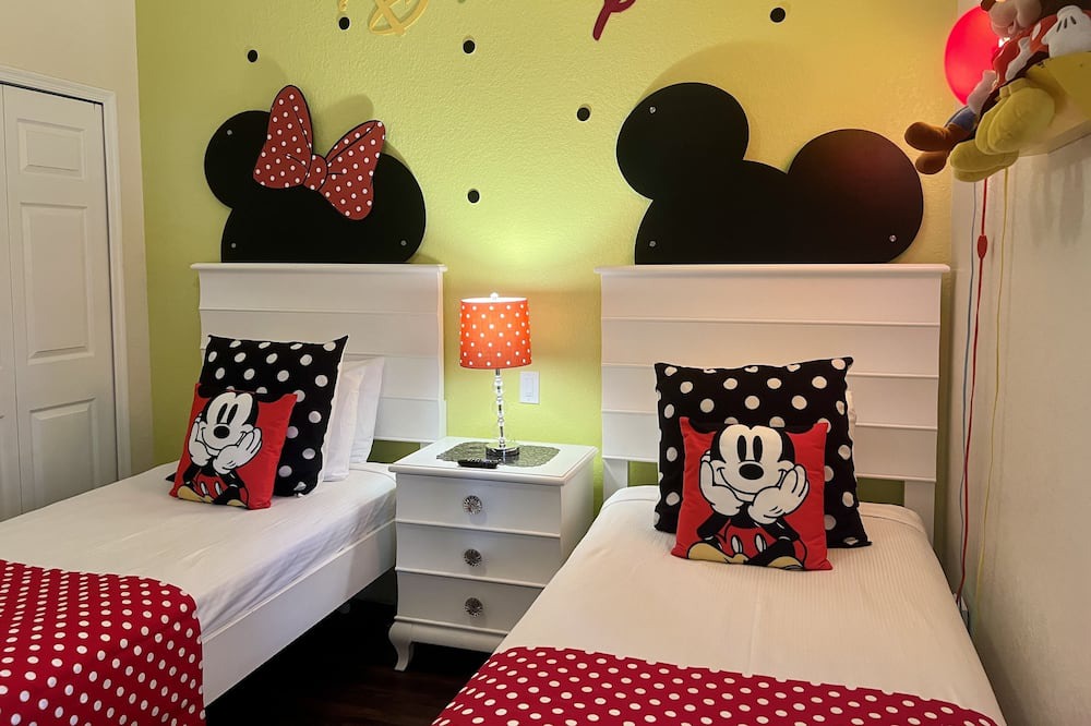 Photo of Bedroom in Hillcrest Estates