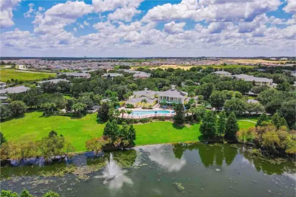 Photo of Outdoor in Hillcrest Estates