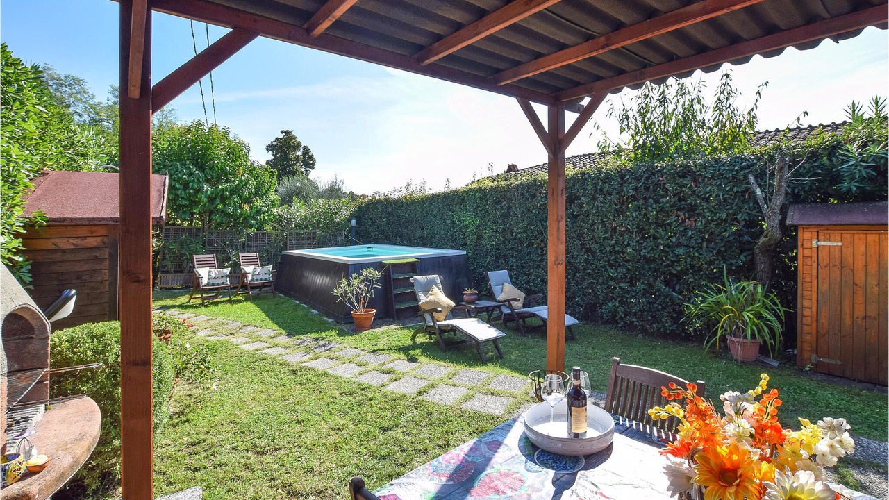 Photo of Outdoor in Corsanico-Bargecchia
