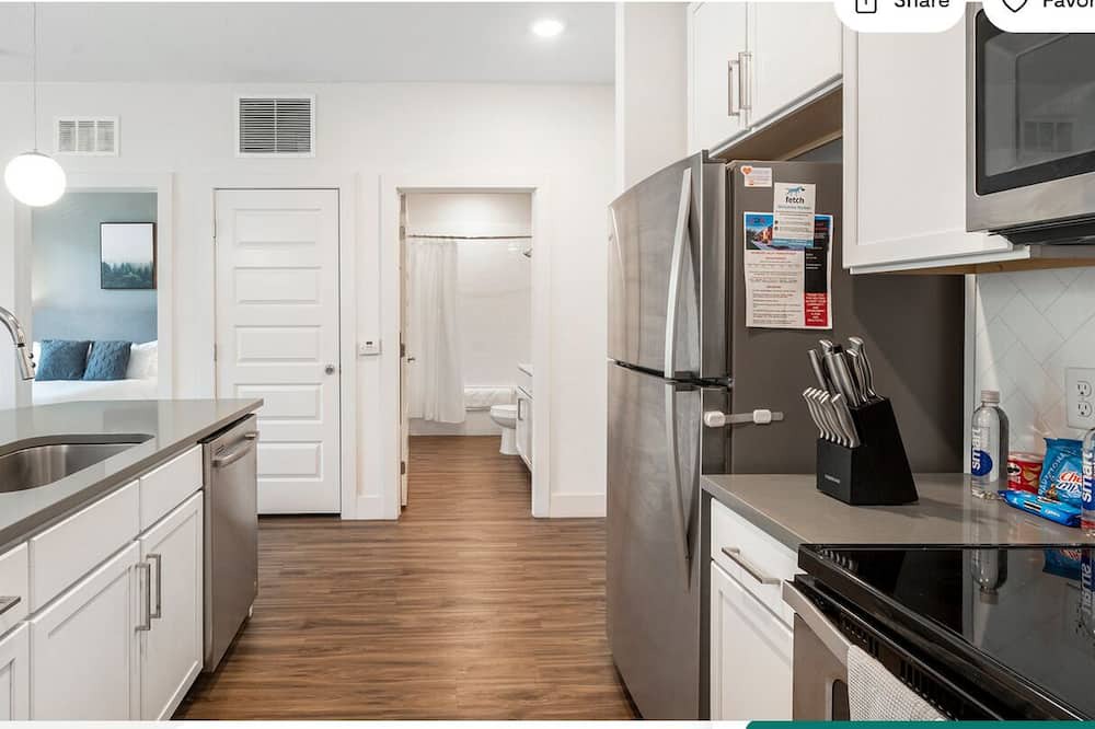 Photo of Kitchen in College Park