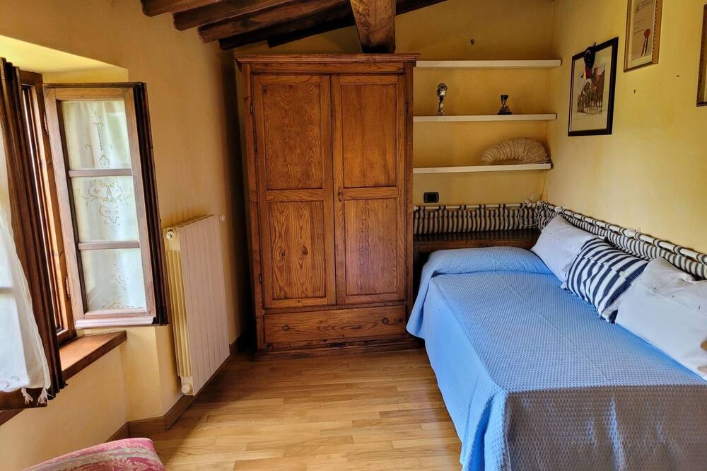 Photo of Bedroom in Castello di Tocchi