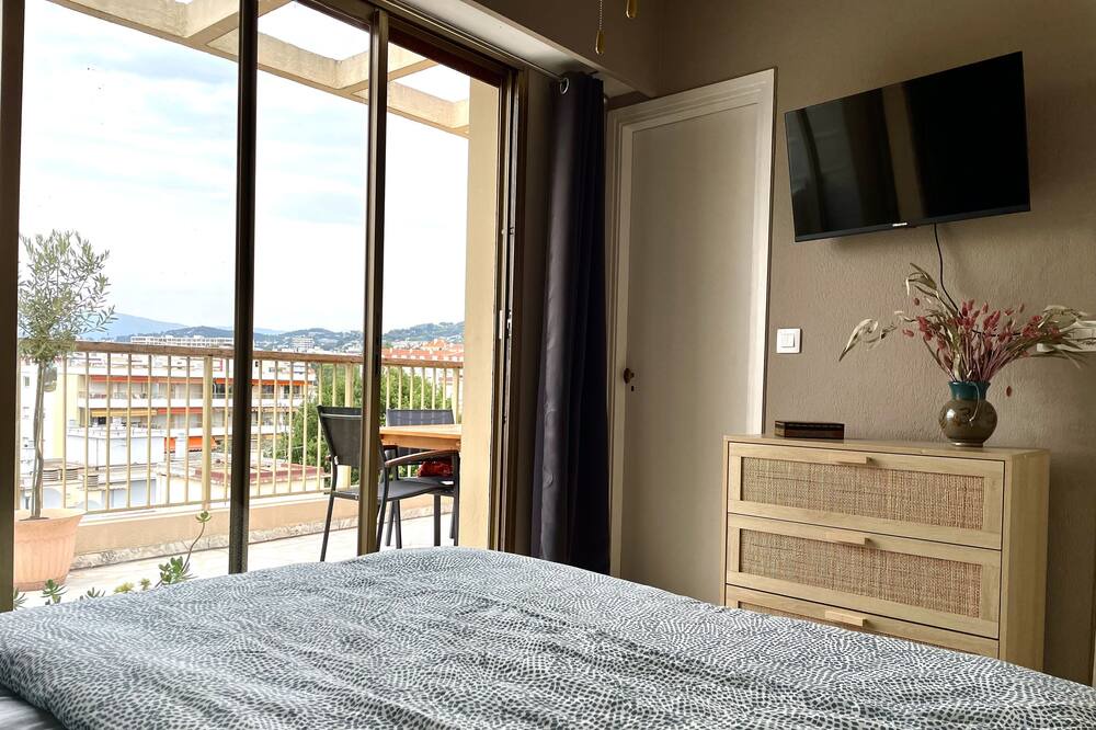 Photo of Bedroom in Cannes