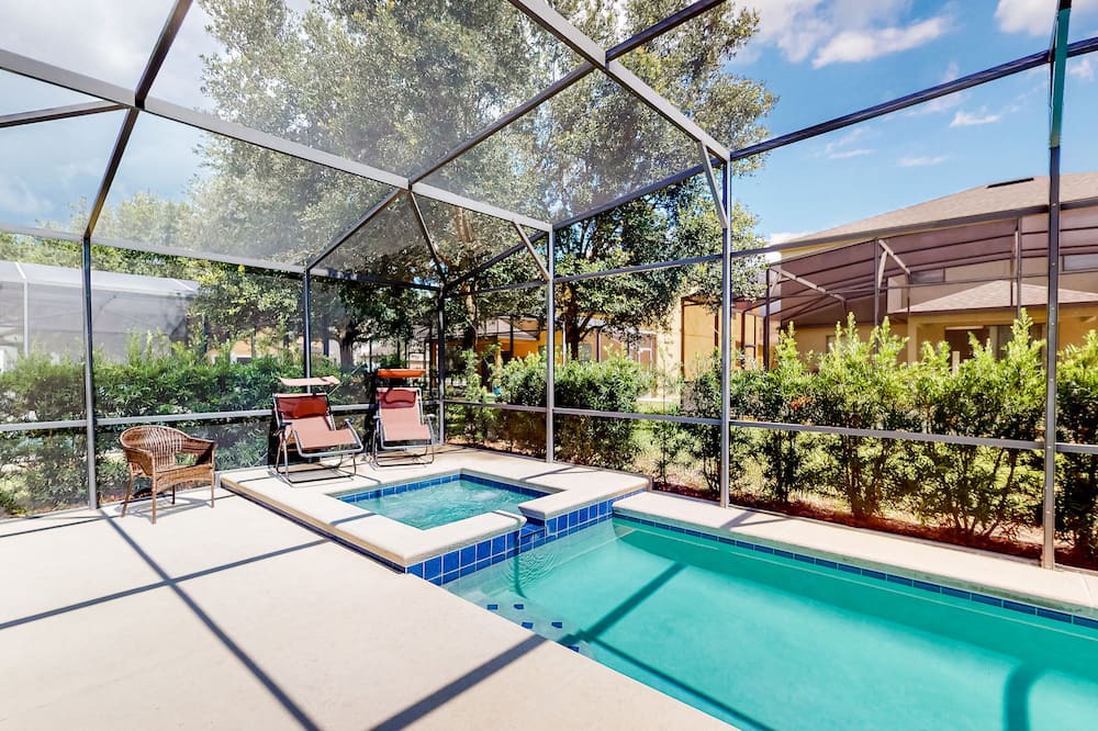 Photo of Outdoor in Cypress Pointe