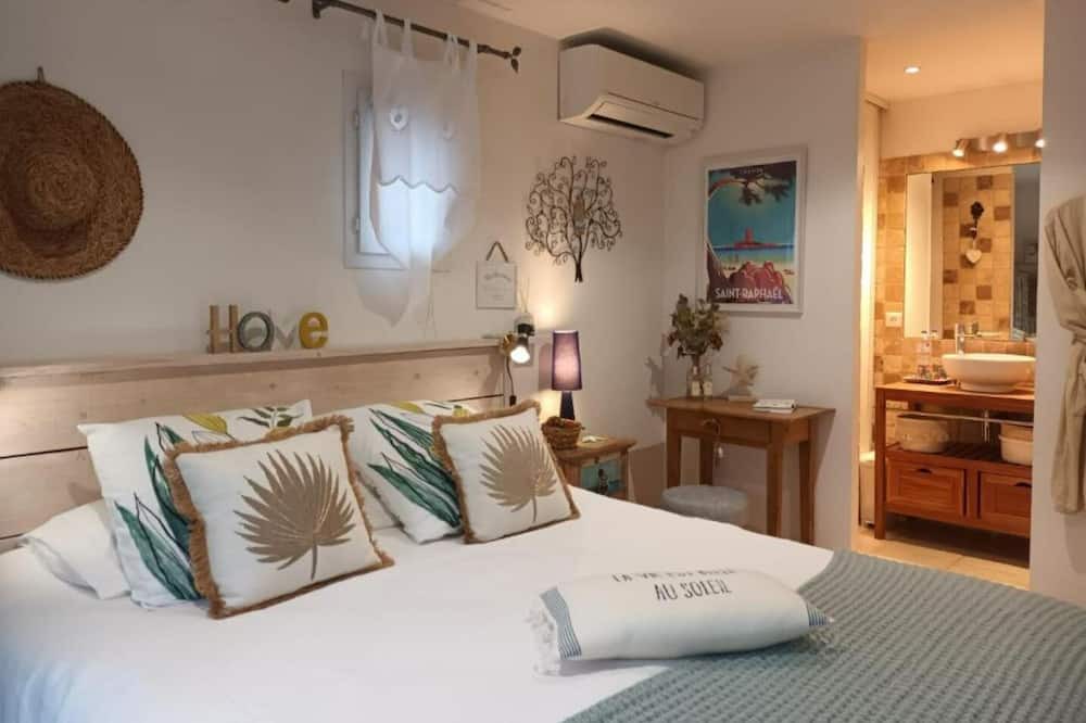 Photo of Bedroom in Frejus