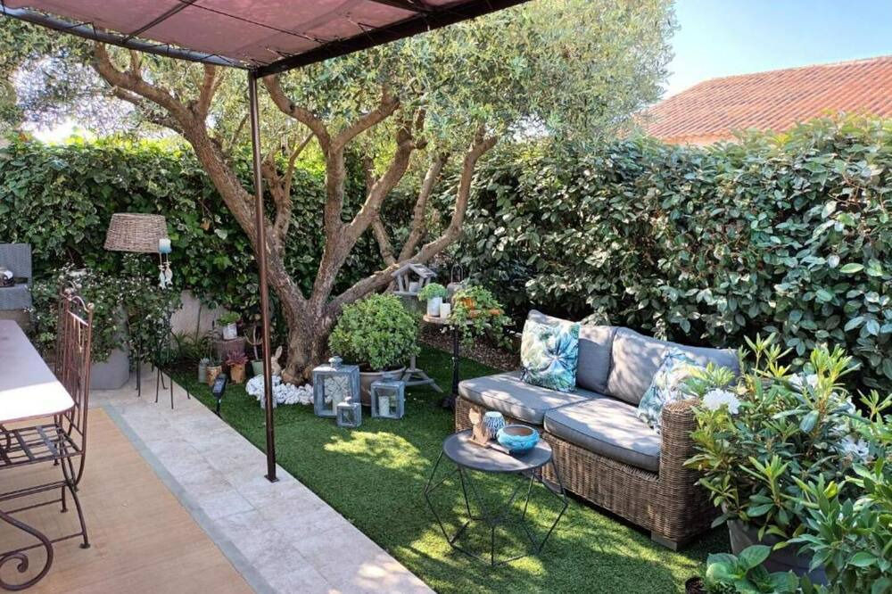 Photo of Outdoor in Frejus
