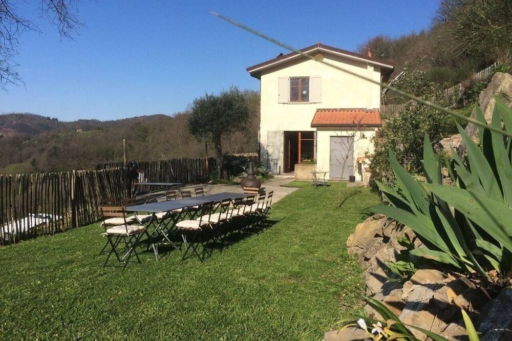 Photo of Outdoor in Tresana
