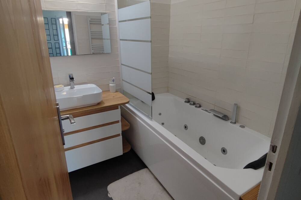 Photo of Bathroom in Saint-Sylvestre