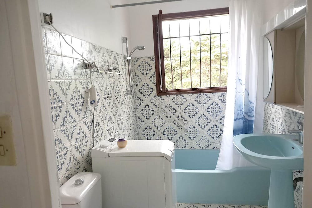 Photo of Bathroom in Bastide Giraud