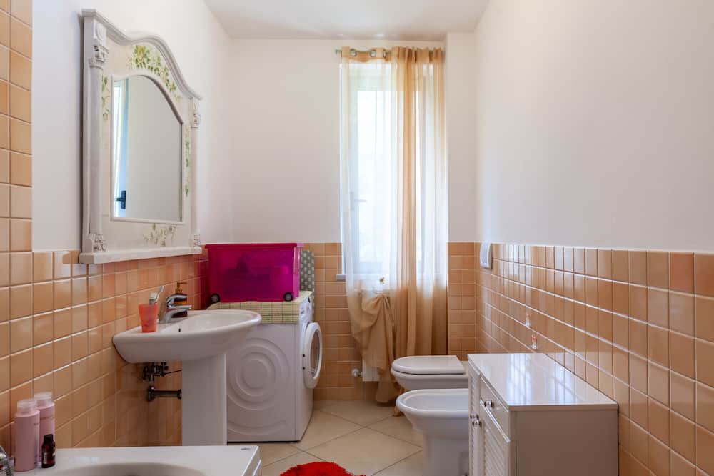 Photo of Bathroom in Aulla